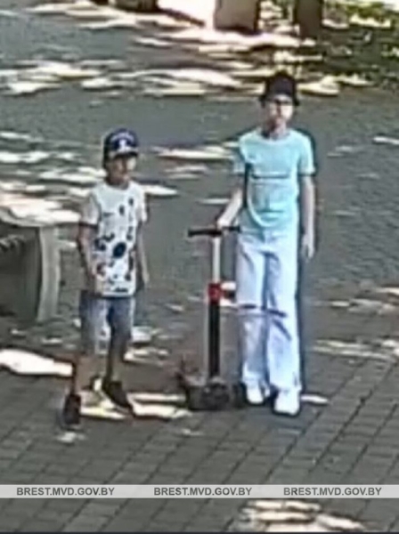 В Бресте милиция разыскивает двух детей и женщину В Бресте милиция разыскивает двух детей и женщину