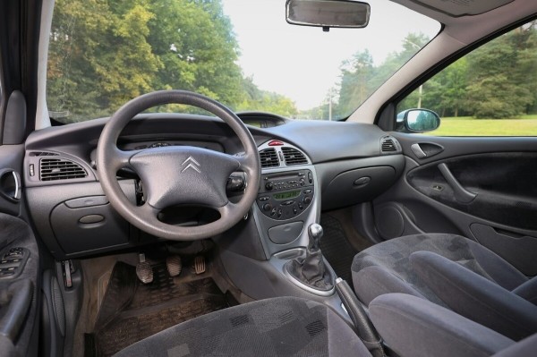 «Купил без осмотра на подъёмнике». Узнали, стоил ли своих денег 22-летний Citroen C5 «Купил без осмотра на подъёмнике». Узнали, стоил ли своих денег 22-летний Citroen C5