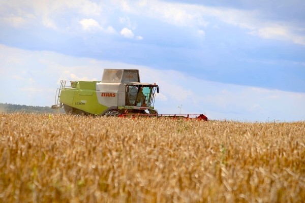 «У комбайнёров выходных нет!» Механизатор о работе на комбайне за 1,8 млн BYN «У комбайнёров выходных нет!» Механизатор о работе на комбайне за 1,8 млн BYN