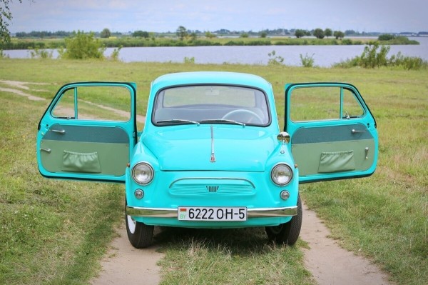 «Излучает положительные эмоции». Белорус показал «горбатый» ЗАЗ-965, который вернули к жизни «Излучает положительные эмоции». Белорус показал «горбатый» ЗАЗ-965, который вернули к жизни