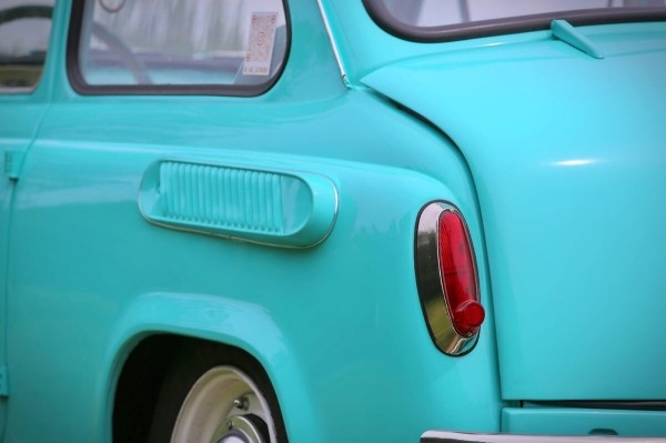 «Излучает положительные эмоции». Белорус показал «горбатый» ЗАЗ-965, который вернули к жизни «Излучает положительные эмоции». Белорус показал «горбатый» ЗАЗ-965, который вернули к жизни