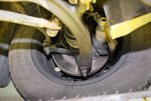 «Купил без осмотра на подъёмнике». Узнали, стоил ли своих денег 22-летний Citroen C5 «Купил без осмотра на подъёмнике». Узнали, стоил ли своих денег 22-летний Citroen C5