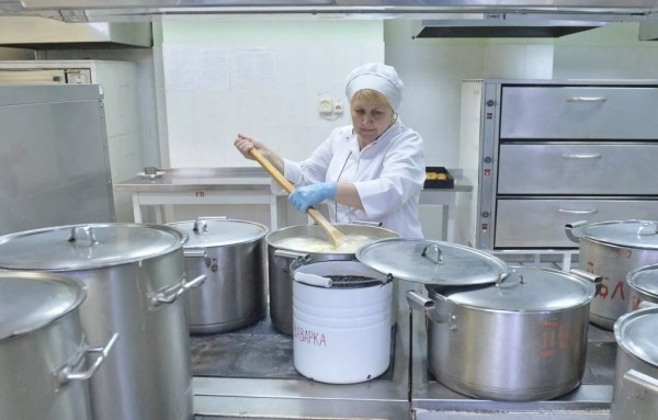 Минздрав рассказал, чем нельзя кормить школьников Минздрав рассказал, чем нельзя кормить школьников