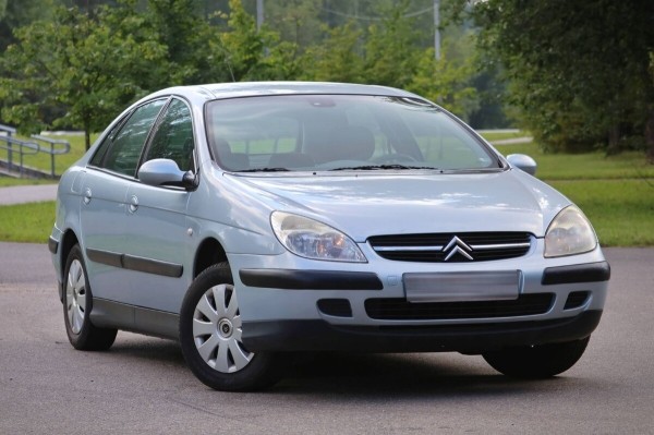 «Купил без осмотра на подъёмнике». Узнали, стоил ли своих денег 22-летний Citroen C5 «Купил без осмотра на подъёмнике». Узнали, стоил ли своих денег 22-летний Citroen C5