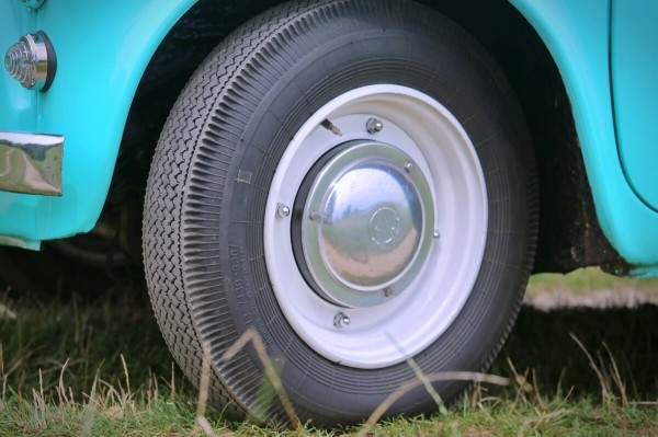 «Излучает положительные эмоции». Белорус показал «горбатый» ЗАЗ-965, который вернули к жизни «Излучает положительные эмоции». Белорус показал «горбатый» ЗАЗ-965, который вернули к жизни