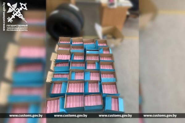 В поезде из Польши обнаружили тайник с контрабандой В поезде из Польши обнаружили тайник с контрабандой