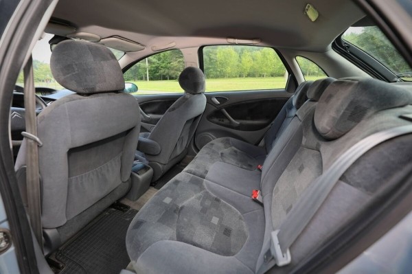 «Купил без осмотра на подъёмнике». Узнали, стоил ли своих денег 22-летний Citroen C5 «Купил без осмотра на подъёмнике». Узнали, стоил ли своих денег 22-летний Citroen C5