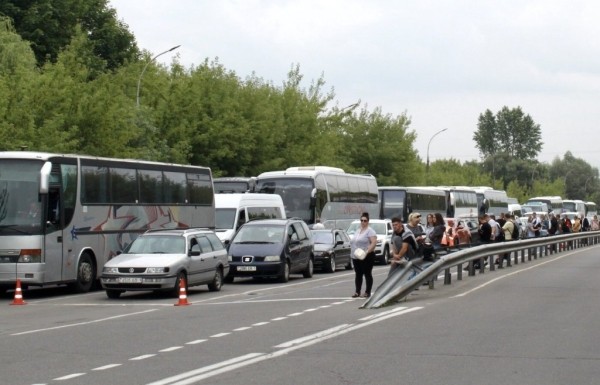Чтобы не стоять в очереди на границе, белорусы едут ночевать в Брест. Что со спросом на жилье? Чтобы не стоять в очереди на границе, белорусы едут ночевать в Брест. Что со спросом на жилье?