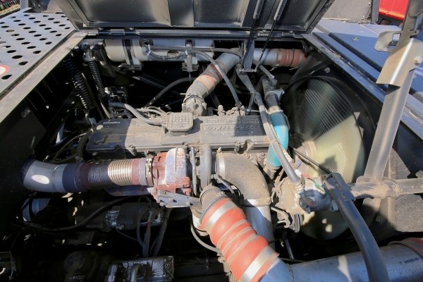 «Вам ни один комбайнёр правды не скажет!» Поговорили с водителем о комбайне за 400 тыс. долларов «Вам ни один комбайнёр правды не скажет!» Поговорили с водителем о комбайне за 400 тыс. долларов