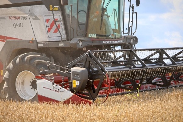 «У комбайнёров выходных нет!» Механизатор о работе на комбайне за 1,8 млн BYN «У комбайнёров выходных нет!» Механизатор о работе на комбайне за 1,8 млн BYN