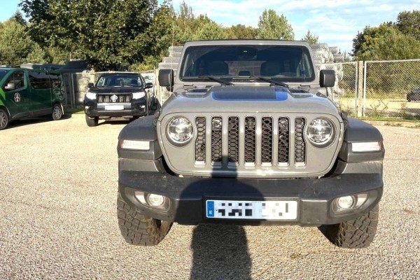 Испанец въезжал в Беларусь на подозрительном Jeep Wrangler Испанец въезжал в Беларусь на подозрительном Jeep Wrangler