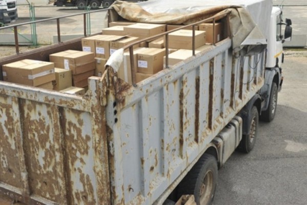 Под видом керамзита в Россию пытались ввезти много белорусских сигарет - их стоимость составила более 15 миллионов российских рублей Под видом керамзита в Россию пытались ввезти много белорусских сигарет - их стоимость составила более 15 миллионов российских рублей