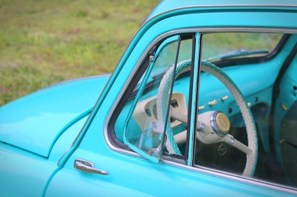 «Излучает положительные эмоции». Белорус показал «горбатый» ЗАЗ-965, который вернули к жизни «Излучает положительные эмоции». Белорус показал «горбатый» ЗАЗ-965, который вернули к жизни