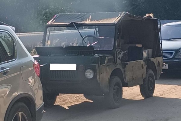 Не пустят – переплывет. В очереди на границе в Польшу из Бреста замечен ЛуАЗ-967 Не пустят – переплывет. В очереди на границе в Польшу из Бреста замечен ЛуАЗ-967