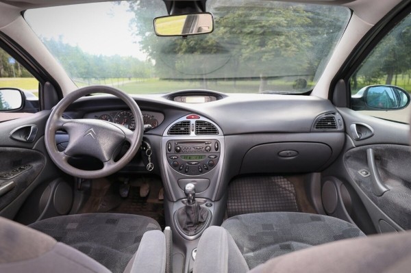 «Купил без осмотра на подъёмнике». Узнали, стоил ли своих денег 22-летний Citroen C5 «Купил без осмотра на подъёмнике». Узнали, стоил ли своих денег 22-летний Citroen C5