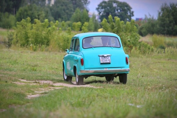 «Излучает положительные эмоции». Белорус показал «горбатый» ЗАЗ-965, который вернули к жизни «Излучает положительные эмоции». Белорус показал «горбатый» ЗАЗ-965, который вернули к жизни