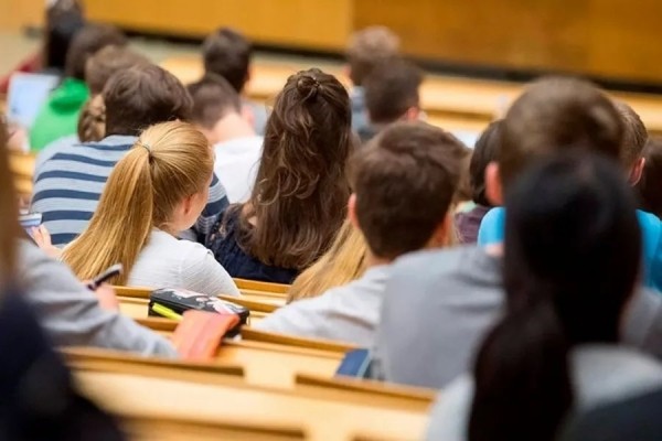 Не отработали по распределению: с выпускников взыскано свыше 620 тыс. рублей Не отработали по распределению: с выпускников взыскано свыше 620 тыс. рублей