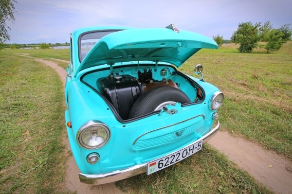 «Излучает положительные эмоции». Белорус показал «горбатый» ЗАЗ-965, который вернули к жизни «Излучает положительные эмоции». Белорус показал «горбатый» ЗАЗ-965, который вернули к жизни