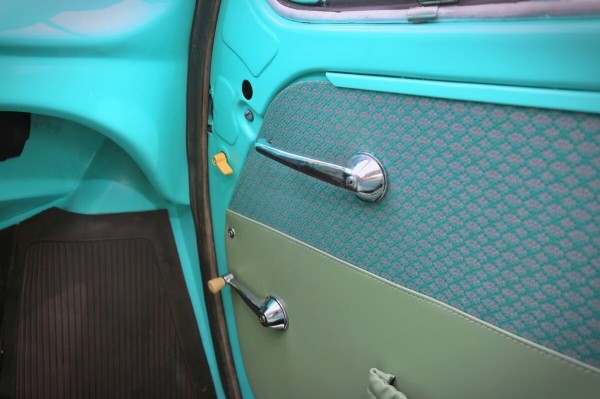 «Излучает положительные эмоции». Белорус показал «горбатый» ЗАЗ-965, который вернули к жизни «Излучает положительные эмоции». Белорус показал «горбатый» ЗАЗ-965, который вернули к жизни