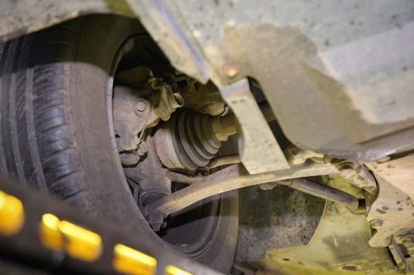 «Купил без осмотра на подъёмнике». Узнали, стоил ли своих денег 22-летний Citroen C5 «Купил без осмотра на подъёмнике». Узнали, стоил ли своих денег 22-летний Citroen C5