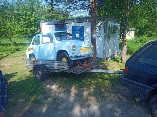 «Излучает положительные эмоции». Белорус показал «горбатый» ЗАЗ-965, который вернули к жизни «Излучает положительные эмоции». Белорус показал «горбатый» ЗАЗ-965, который вернули к жизни