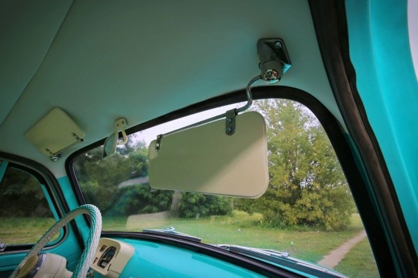 «Излучает положительные эмоции». Белорус показал «горбатый» ЗАЗ-965, который вернули к жизни «Излучает положительные эмоции». Белорус показал «горбатый» ЗАЗ-965, который вернули к жизни