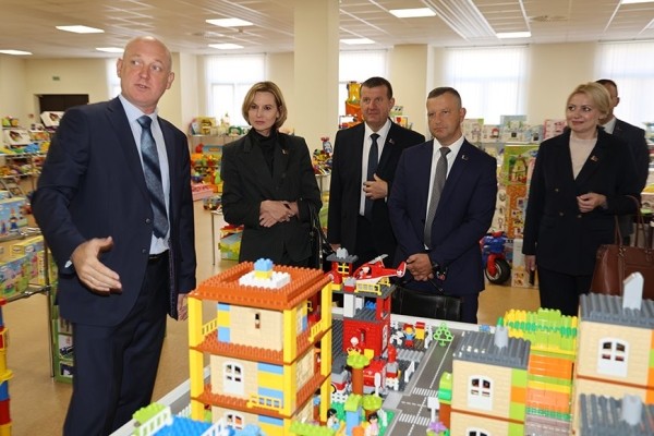 Инвестпроект по производству пластиковых изделий реализовали в Кобрине Инвестпроект по производству пластиковых изделий реализовали в Кобрине