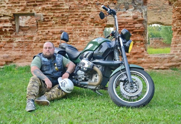 «Ни одного байкерского мероприятия не пропустил!» Житель Брестской области три года колесит на легендарном BMW R 1200C «Ни одного байкерского мероприятия не пропустил!» Житель Брестской области три года колесит на легендарном BMW R 1200C