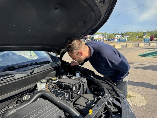 Машина — по низу рынка. И не берут... Почему так сложно продать свежий Chevrolet Equinox из Америки? Машина — по низу рынка. И не берут... Почему так сложно продать свежий Chevrolet Equinox из Америки?