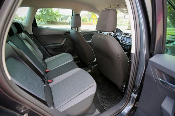 «Обошёлся дешевле €11 тысяч». Белорус честно поделился затратами на покупку Seat Arona 1.0 TGI из ЕС «Обошёлся дешевле €11 тысяч». Белорус честно поделился затратами на покупку Seat Arona 1.0 TGI из ЕС