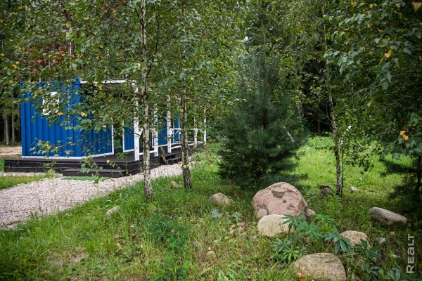 Белорусы построили дом из морского контейнера по туториалу на YouTube. Во сколько она обошлась? Белорусы построили дом из морского контейнера по туториалу на YouTube. Во сколько она обошлась?