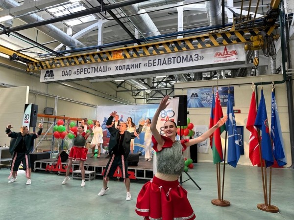 На «Брестмаш» открыли новую линию по производству силиконовых патрубков На «Брестмаш» открыли новую линию по производству силиконовых патрубков