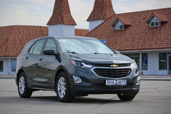 Машина — по низу рынка. И не берут... Почему так сложно продать свежий Chevrolet Equinox из Америки? Машина — по низу рынка. И не берут... Почему так сложно продать свежий Chevrolet Equinox из Америки?