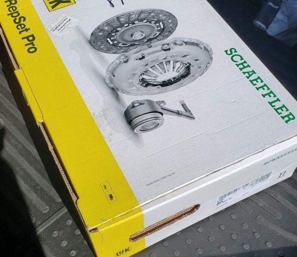 «Белорусский паспорт показываешь — до свидания, пан!» Реально ли сегодня привезти автозапчасти из Польши? Спросили у челноков «Белорусский паспорт показываешь — до свидания, пан!» Реально ли сегодня привезти автозапчасти из Польши? Спросили у челноков