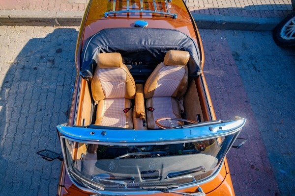 Белорус привёз из Германии редкий Triumph Spitfire 1979 г. в. Сколько стоила машина?