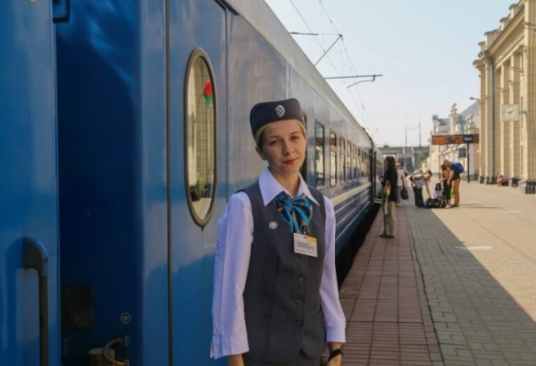 Проводник поезда. 18-летняя брестчанка рассказала о работе и романтике выбранного пути Проводник поезда. 18-летняя брестчанка рассказала о работе и романтике выбранного пути