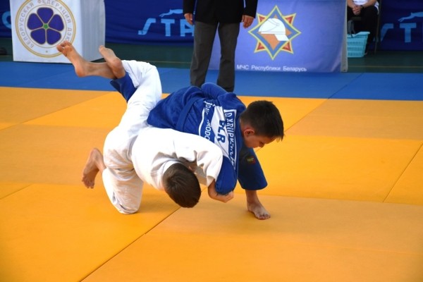 В Пружанском районе прошел республиканский турнир по дзюдо «Кубок единства» — большой фоторепортаж
