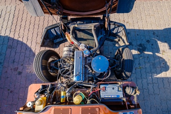 Белорус привёз из Германии редкий Triumph Spitfire 1979 г. в. Сколько стоила машина?