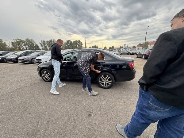 «За три месяца ни одного звонка!» Почему так сложно продать VW Jetta 2006 г. в.? «За три месяца ни одного звонка!» Почему так сложно продать VW Jetta 2006 г. в.?