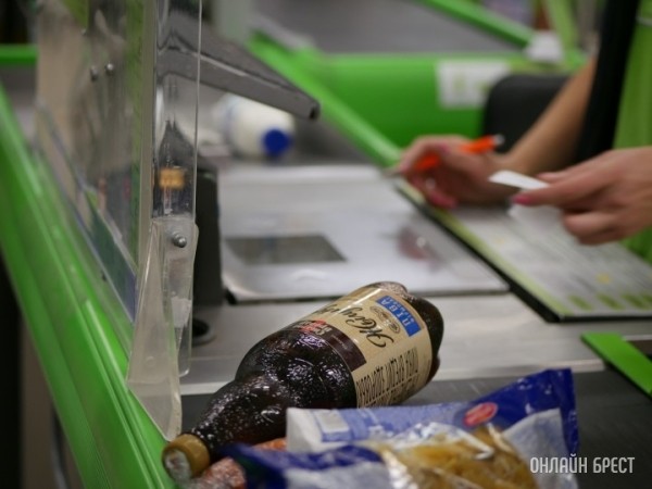 Сколько белорусы в среднем тратят в магазинах за день? Рассказал Белстат Сколько белорусы в среднем тратят в магазинах за день? Рассказал Белстат