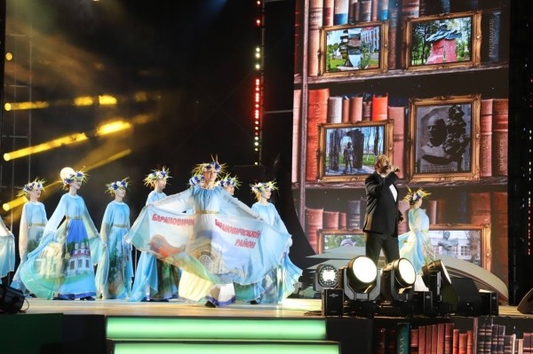 Видео праздничного фейерверка в Ивацевичах Видео праздничного фейерверка в Ивацевичах