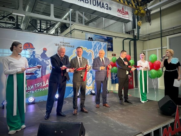 На «Брестмаш» открыли новую линию по производству силиконовых патрубков На «Брестмаш» открыли новую линию по производству силиконовых патрубков