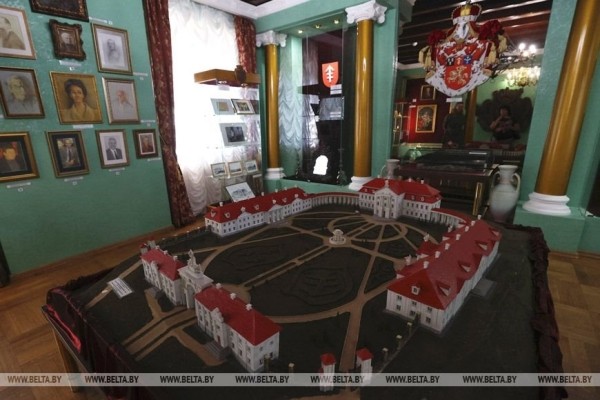 Какие секреты Сапег скрывает Ружанский дворец? Прогулялись по его коридорам Какие секреты Сапег скрывает Ружанский дворец? Прогулялись по его коридорам