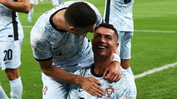 Криштиану Роналду забил 900-й гол в карьере Криштиану Роналду забил 900-й гол в карьере