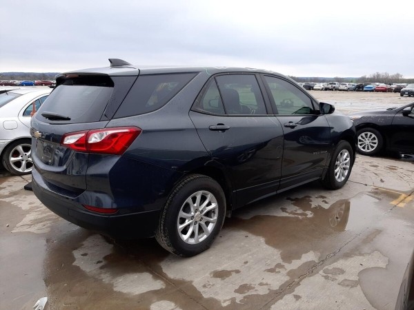 Машина — по низу рынка. И не берут... Почему так сложно продать свежий Chevrolet Equinox из Америки? Машина — по низу рынка. И не берут... Почему так сложно продать свежий Chevrolet Equinox из Америки?