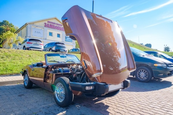 Белорус привёз из Германии редкий Triumph Spitfire 1979 г. в. Сколько стоила машина?