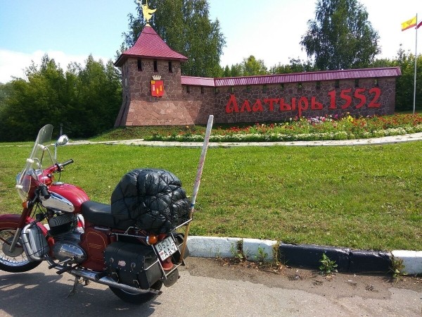 Однажды доехал до Мурманска! Белорус ежегодно путешествует на 50-летнем Jawa 350 Однажды доехал до Мурманска! Белорус ежегодно путешествует на 50-летнем Jawa 350