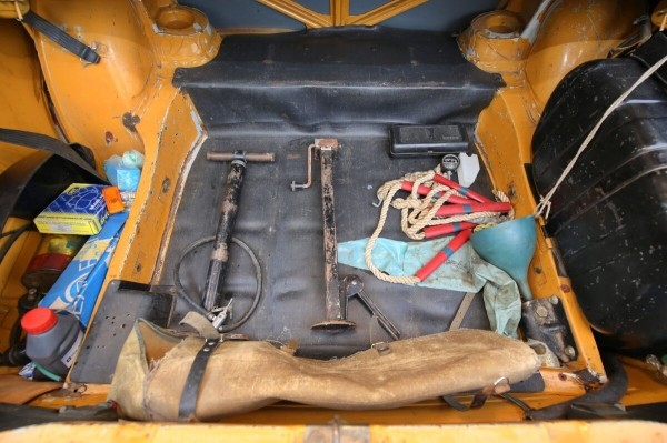 В одних руках с 1982 года! В Беларуси продают редкий ВАЗ-2105 с красным салоном В одних руках с 1982 года! В Беларуси продают редкий ВАЗ-2105 с красным салоном