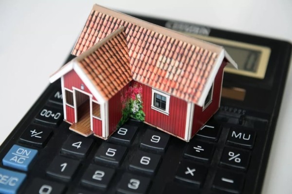 Власти объяснили повышение налога на недвижимость Власти объяснили повышение налога на недвижимость