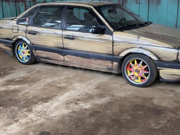 В Беларуси Volkswagen Passat B3 с подарком продают за $14 500 В Беларуси Volkswagen Passat B3 с подарком продают за $14 500